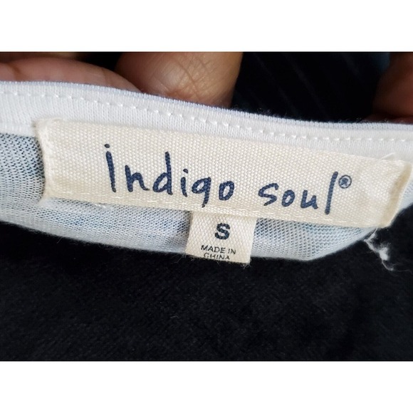 Indigo Soul Women's Multicolor Peacock Round Neck Long Sleeve Top Blouse Small - Picture 8 of 12